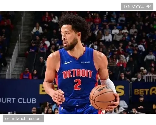 凯德·坎宁安利用突破和无球跑动拉开空间，提升球队关键时刻得分效率