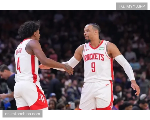 杰伦·格林挡拆单打拉开空间，得分效率较赛季初提升