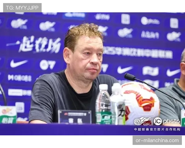 申花中场控场乏力，体系缺陷还是球员状态拖累？
